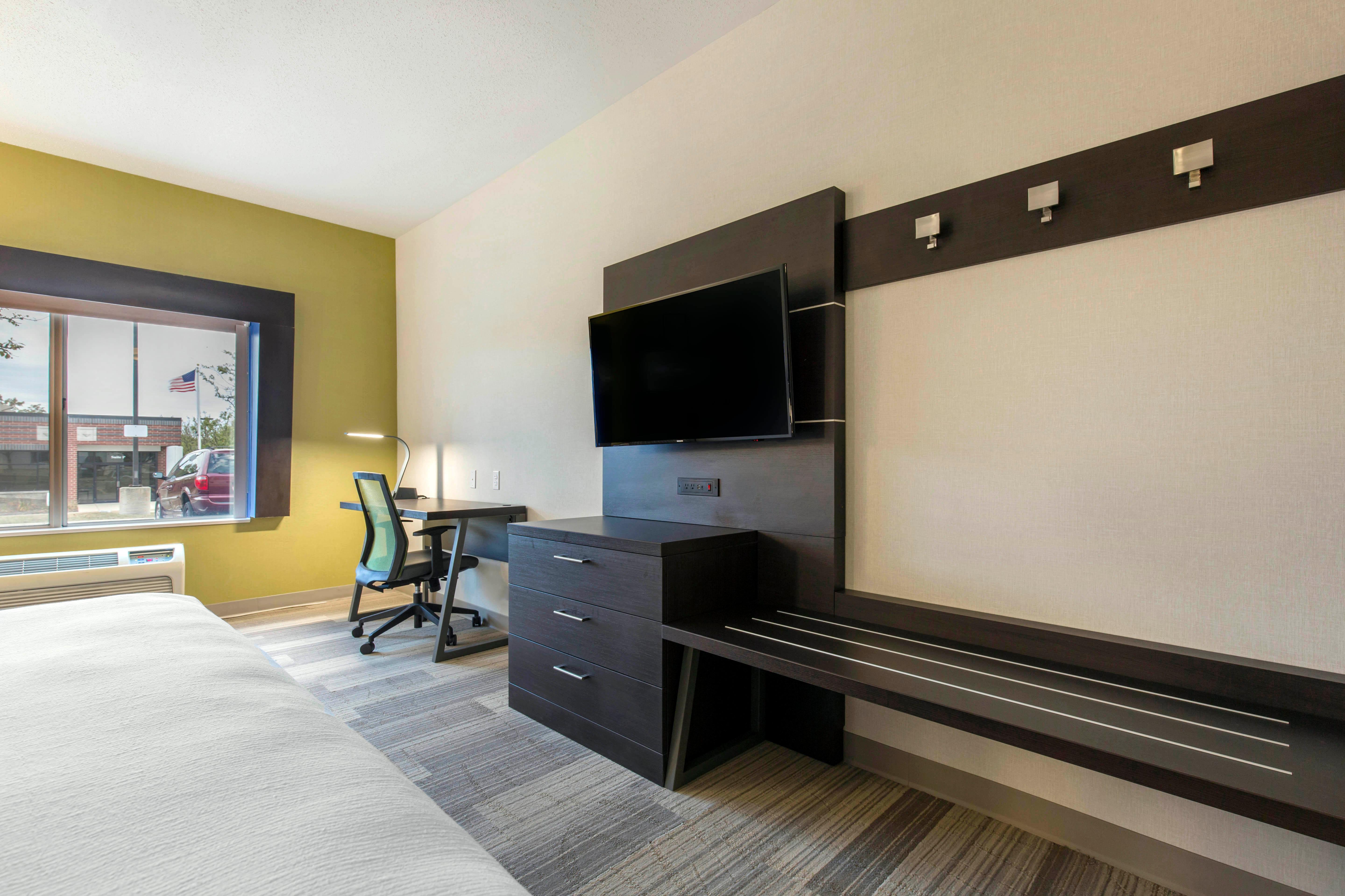 Holiday Inn Express And Suites Chicago West - St Charles By Ihg Saint Charles Zewnętrze zdjęcie