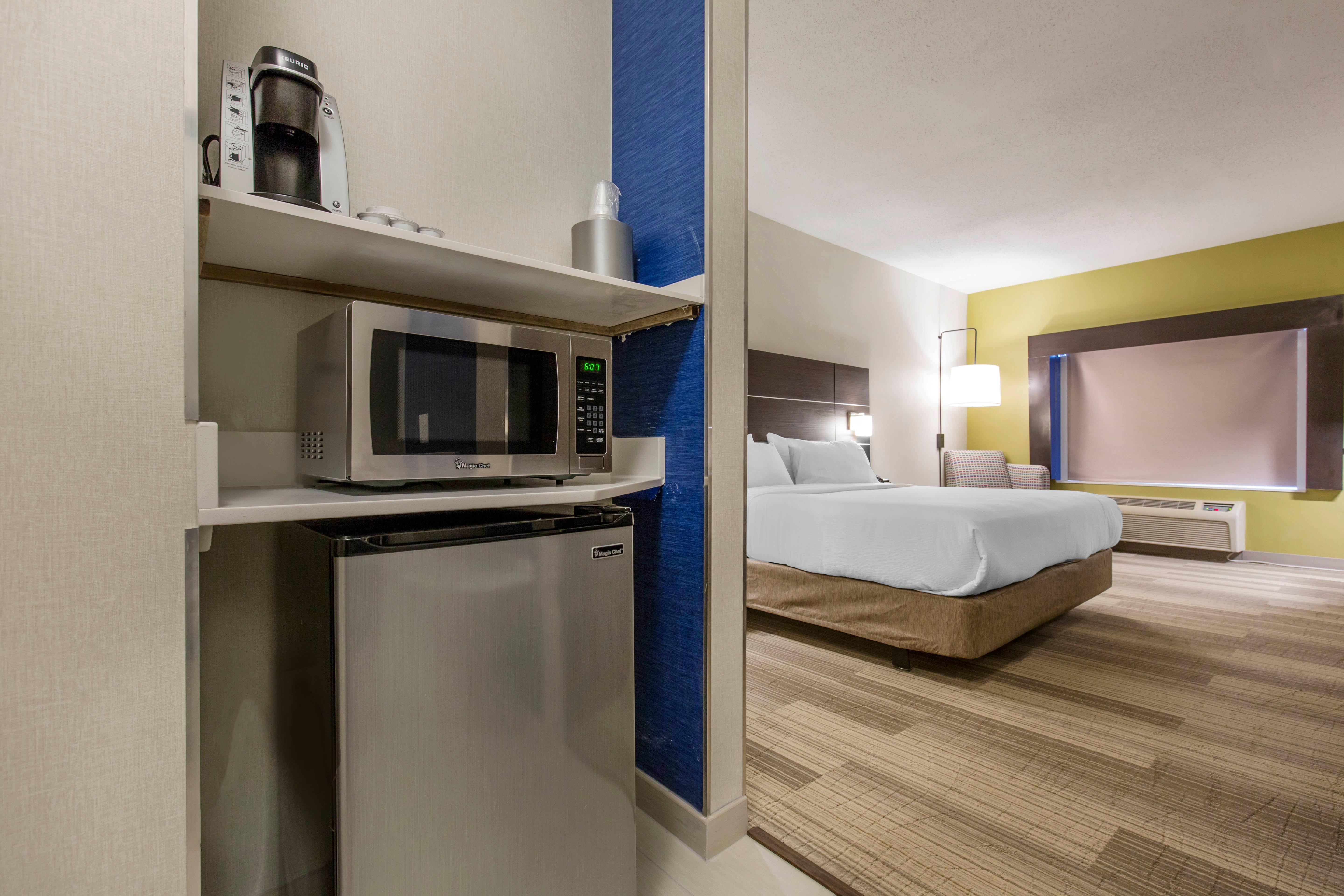 Holiday Inn Express And Suites Chicago West - St Charles By Ihg Saint Charles Zewnętrze zdjęcie